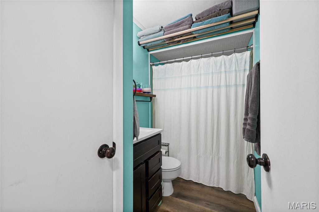 01/Cedar Hill Lakes - Residential