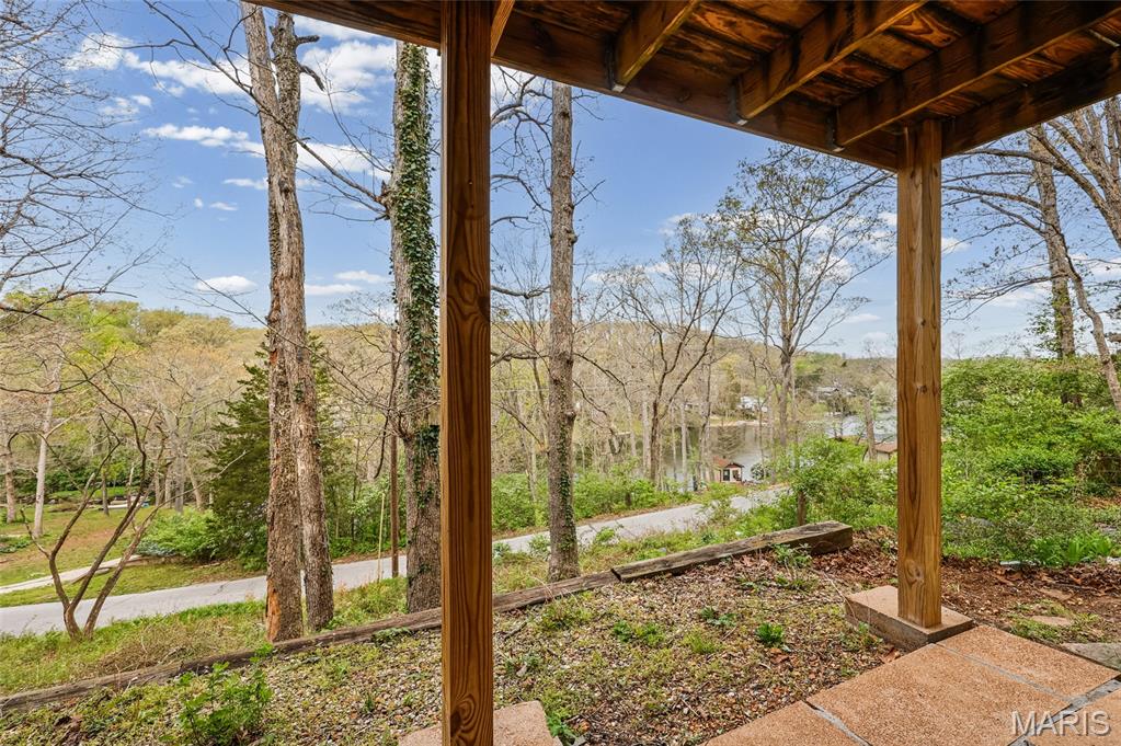 01/Cedar Hill Lakes - Residential