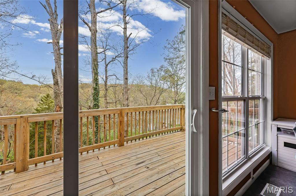 01/Cedar Hill Lakes - Residential