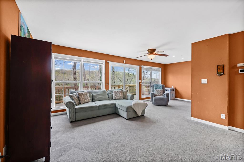 01/Cedar Hill Lakes - Residential