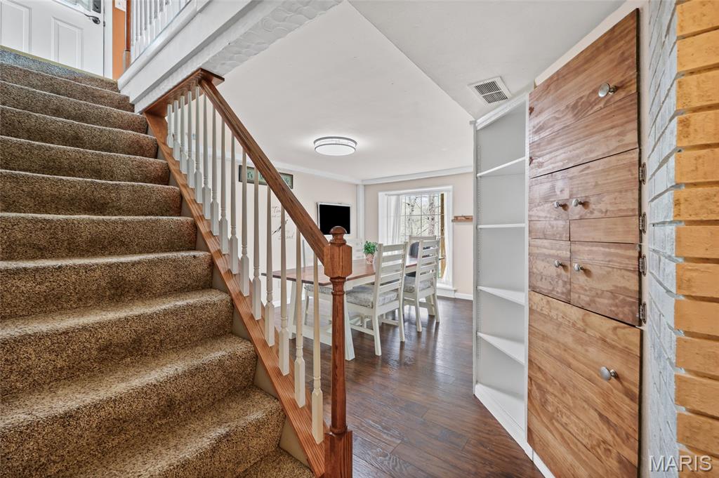 01/Cedar Hill Lakes - Residential