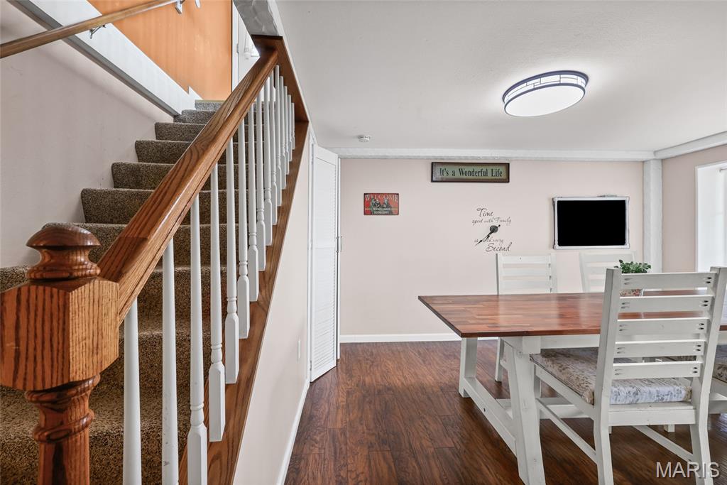 01/Cedar Hill Lakes - Residential