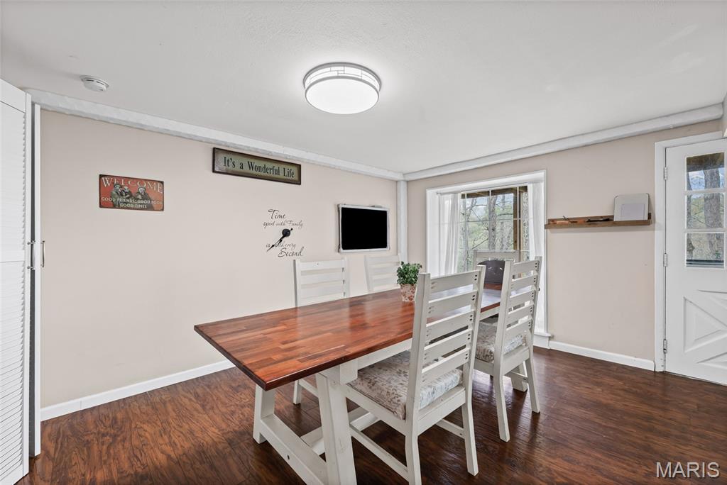 01/Cedar Hill Lakes - Residential