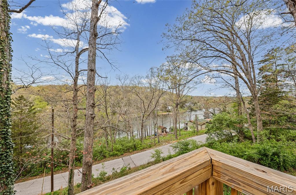 01/Cedar Hill Lakes - Residential