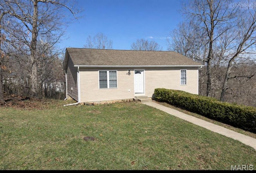 Welcome to 15315 Talent Lane in St. Robert, a well-maintained, move-in ready home that offers comfort, convenience, and pride of ownership throughout. This charming property has been carefully cared for and is ready for its next owners to settle in without the stress of major updates or repairs.
Inside, you'll find a clean, inviting layout with spacious living areas that make everyday living and entertaining easy. The home features bright natural light, functional living spaces, and a warm, welcoming feel from the moment you walk through the door. The kitchen offers plenty of cabinet and counter space, making meal prep simple and enjoyable.
Each room has been thoughtfully maintained, creating a space that feels fresh, comfortable, and truly move-in ready. Whether you're relaxing at home or hosting family and friends, this property offers the perfect setting.
Located just minutes from shopping, dining, and the amenities of St. Robert, this home provides both peaceful living and convenient access to town.
? If you’re looking for a home that’s clean, well cared for, and ready for you to move right in, 15315 Talent Lane is a must-see!