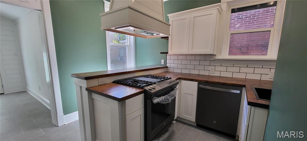 Foys Ivanhoe Add - Residential