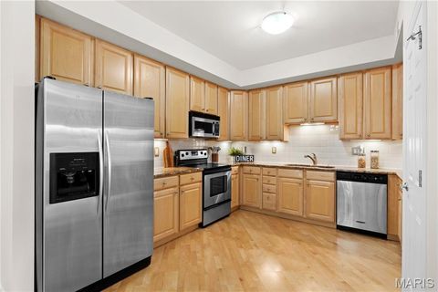 Tiny photo for 1 Monarch Trace Court #303, Chesterfield, MO 63017 (MLS # 26027527)