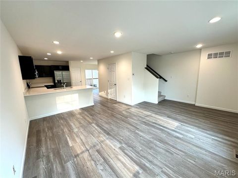 Tiny photo for 328 Fall Harvest Parkway, Wentzville, MO 63385 (MLS # 26002416)