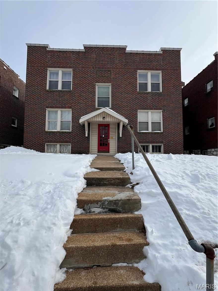 Very nice updated 4 family for sale in Richmond Heights. Prime location in beautiful neighborhood just minutes from highway 40 and 170.  Roof is 5 years old, hvac is newer, newer stacks and partial sewer lateral replacement.  Both upper units have laundry inside unit. 5 parking spots total.