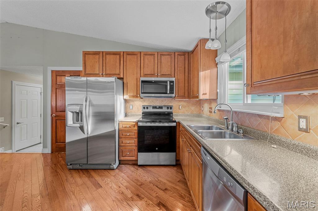 Somerset Ridge 3 27O120020 8 - Residential