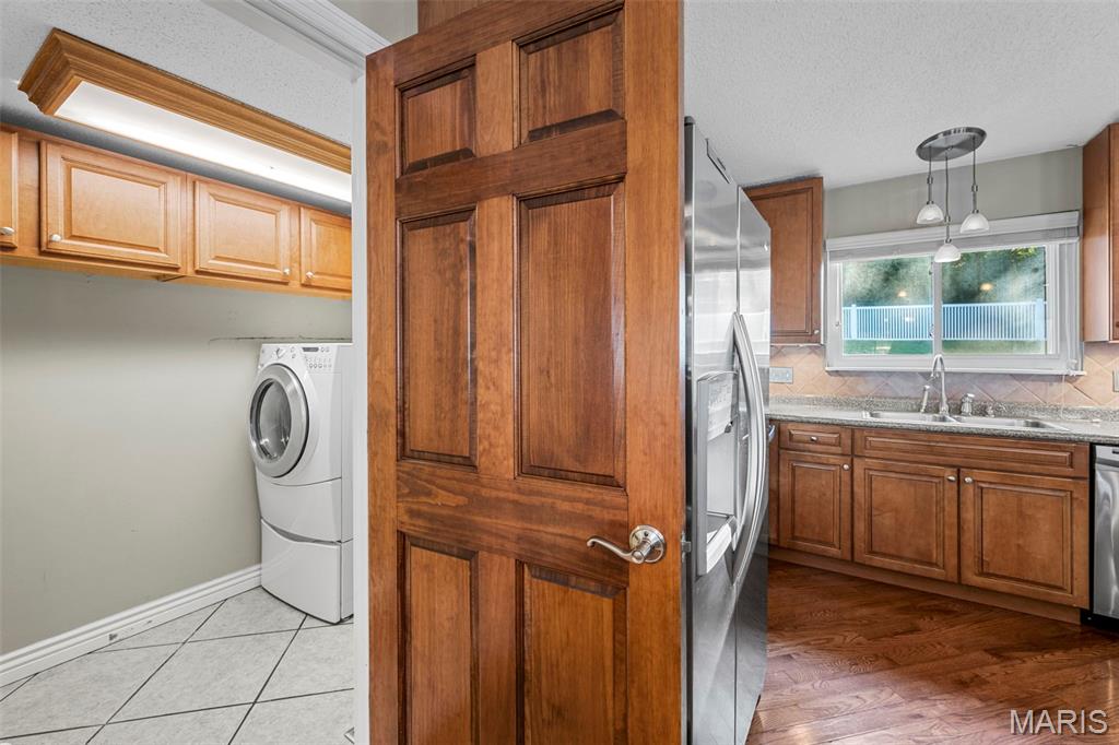 Somerset Ridge 3 27O120020 8 - Residential