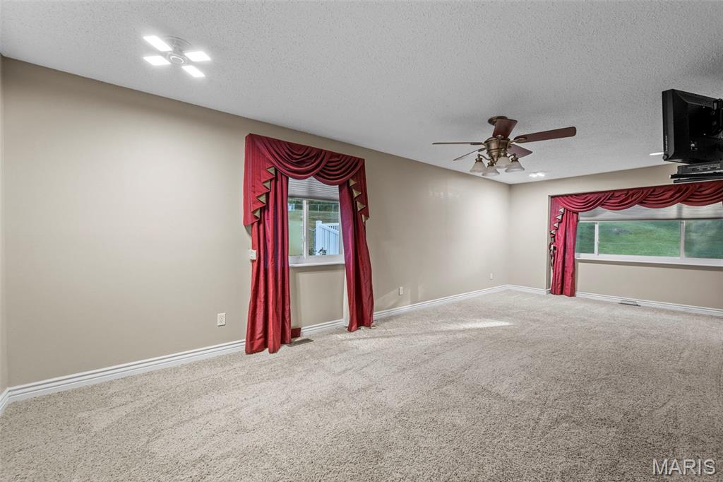 Somerset Ridge 3 27O120020 8 - Residential