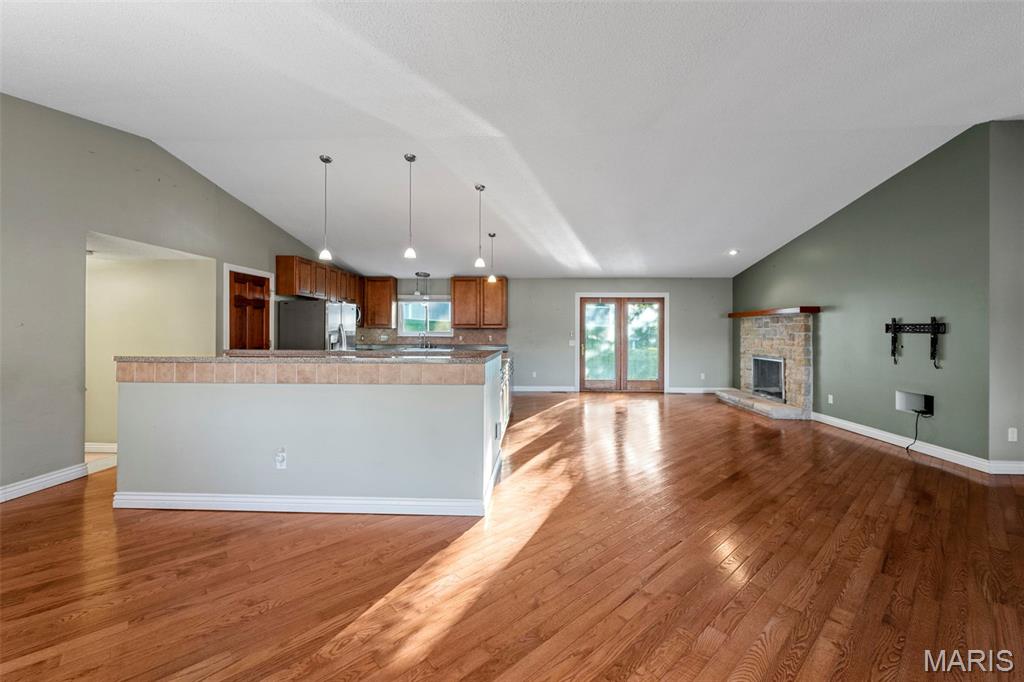 Somerset Ridge 3 27O120020 8 - Residential