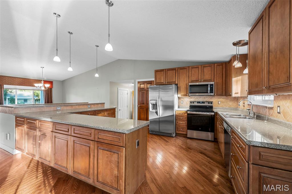 Somerset Ridge 3 27O120020 8 - Residential