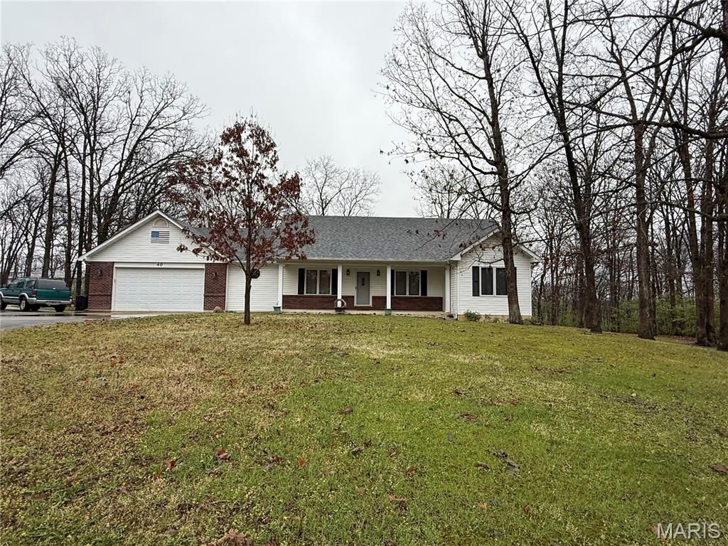 Photo of 40 Forest Acres Lane, Troy, MO 63379 (MLS # 26019317)