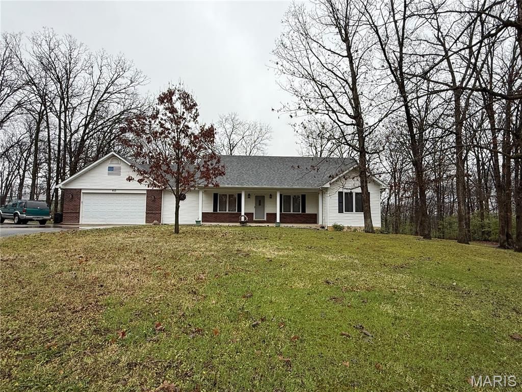 Photo of 40 Forest Acres Lane, Troy, MO 63379 (MLS # 26019317)