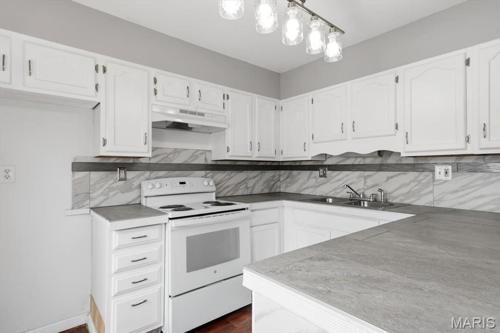 Hazelcrest Condo - Residential