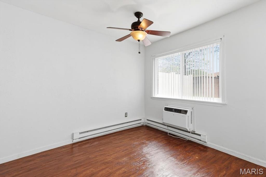 Hazelcrest Condo - Residential