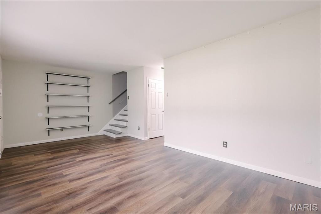 Hazelcrest Condo - Residential