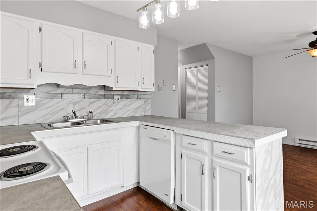 Hazelcrest Condo - Residential