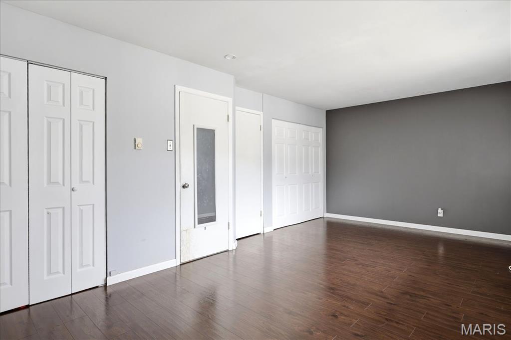 Hazelcrest Condo - Residential