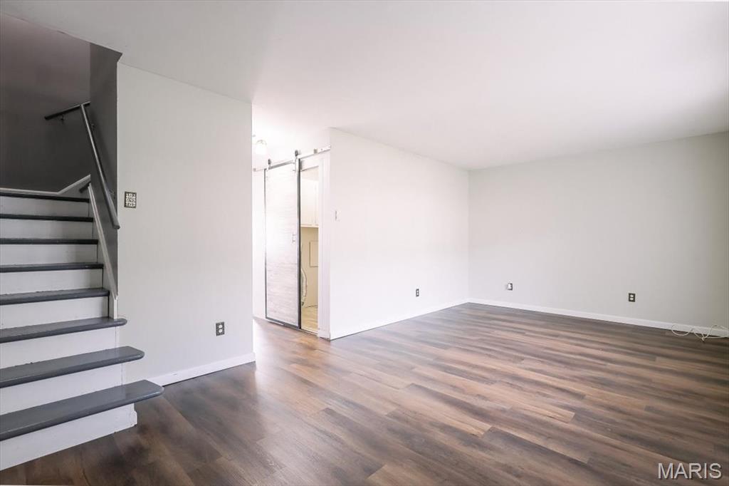 Hazelcrest Condo - Residential