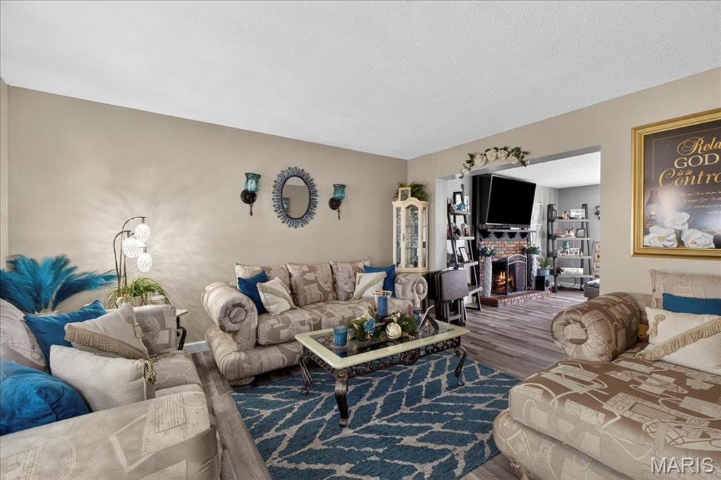 618 Fox Plains Drive