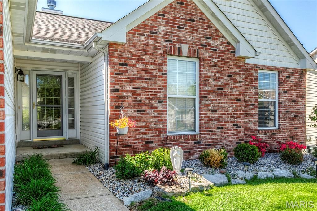 Photo of 25 Aspen Ridge Court, St Peters, MO 63376 (MLS # 26021206)