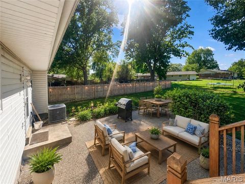 Tiny photo for 775 Gerald Avenue, Hazelwood, MO 63031 (MLS # 26030134)
