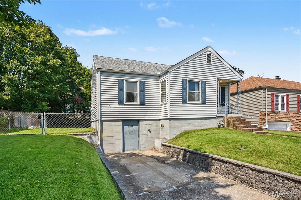 3545 Saint Genevieve Lane