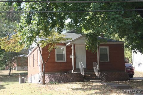 8721 College Avenue Jennings MO 63136