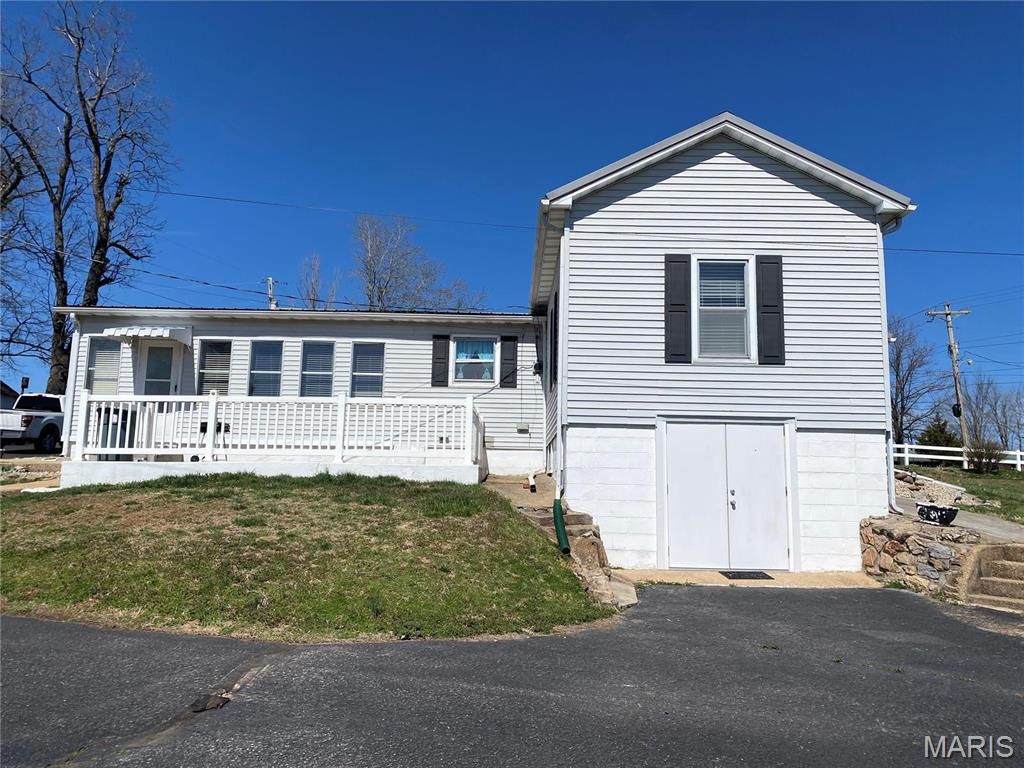 Photo of 211 Macarthur Street, Newburg, MO 65550 (MLS # 25073379)