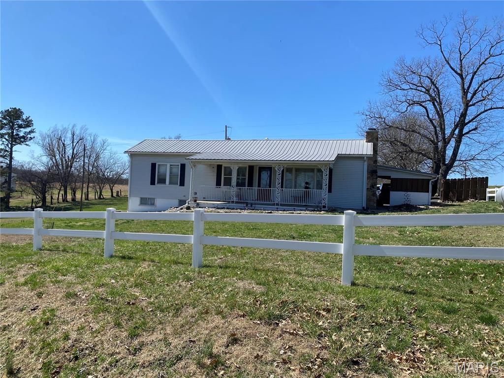 Photo of 211 Macarthur Street, Newburg, MO 65550 (MLS # 25073379)