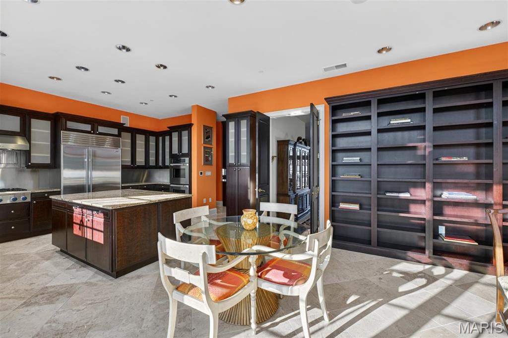 Forest Court Commons Condo - Residential