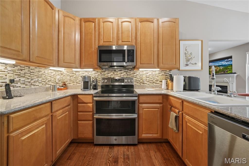Villas At Ladue Bluffs One - Residential