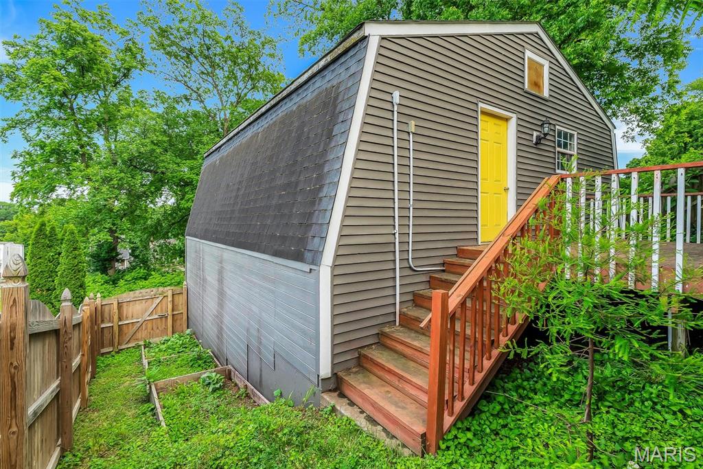 City/St Charles - Residential