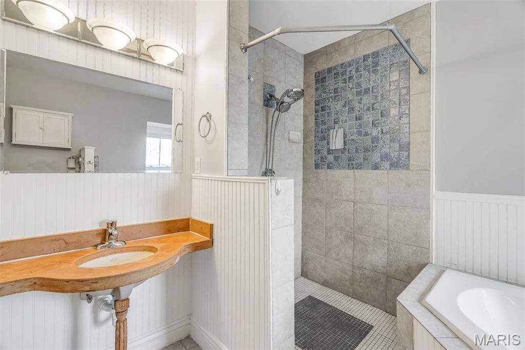 City/St Charles - Residential