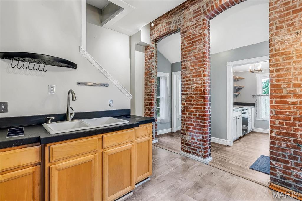 City/St Charles - Residential