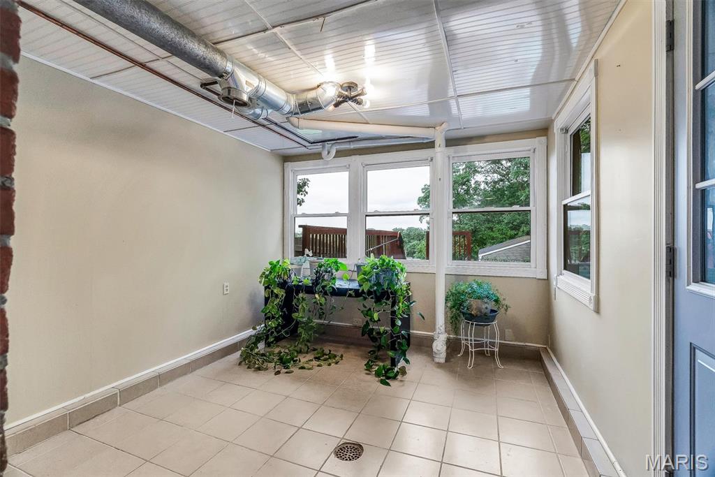 City/St Charles - Residential