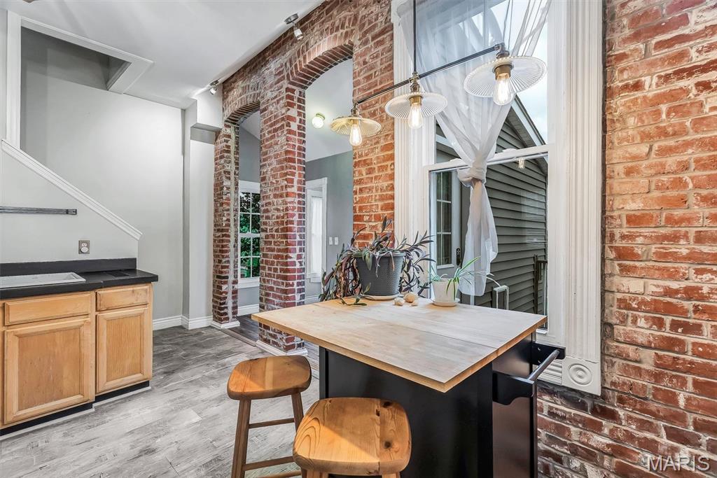 City/St Charles - Residential