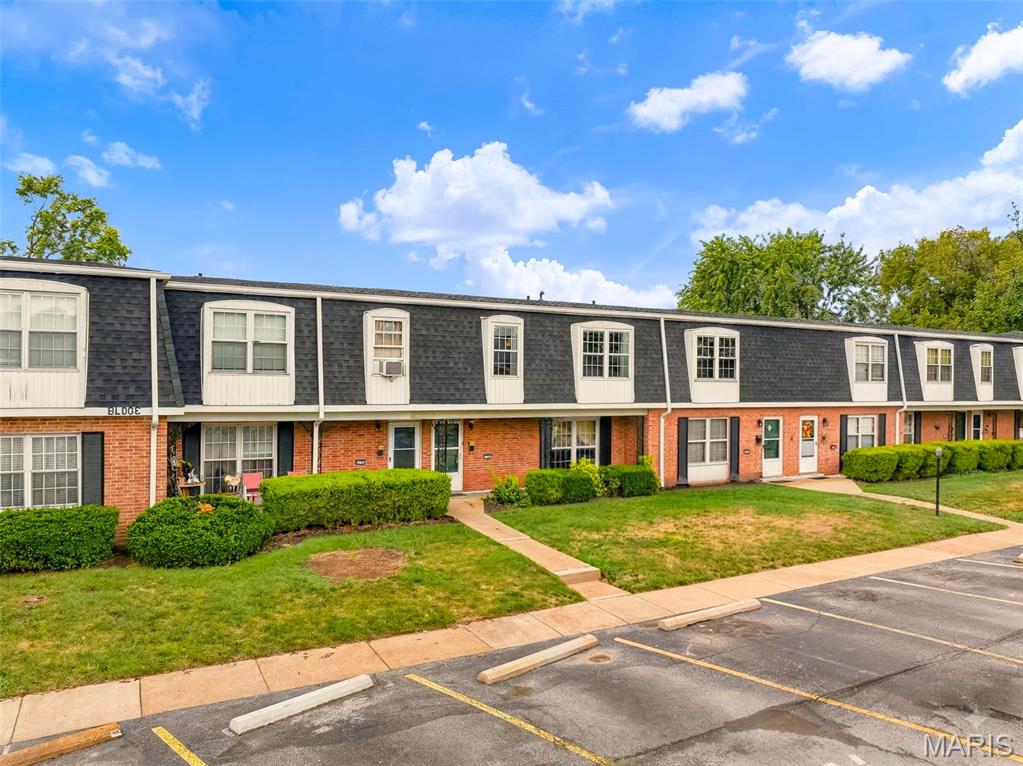 1726 Mayenne Court