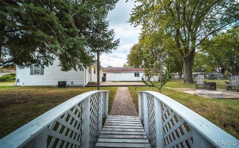 Tiny photo for 320 W South Street, Bowling Green, MO 63334 (MLS # 25065971)