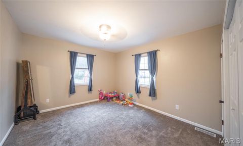 Tiny photo for 320 W South Street, Bowling Green, MO 63334 (MLS # 25065971)