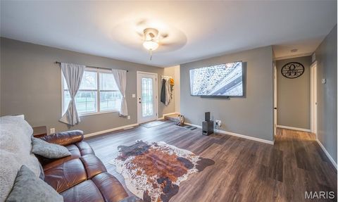 Tiny photo for 320 W South Street, Bowling Green, MO 63334 (MLS # 25065971)