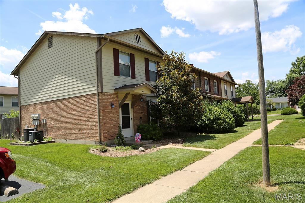 27 Park Charles Boulevard B