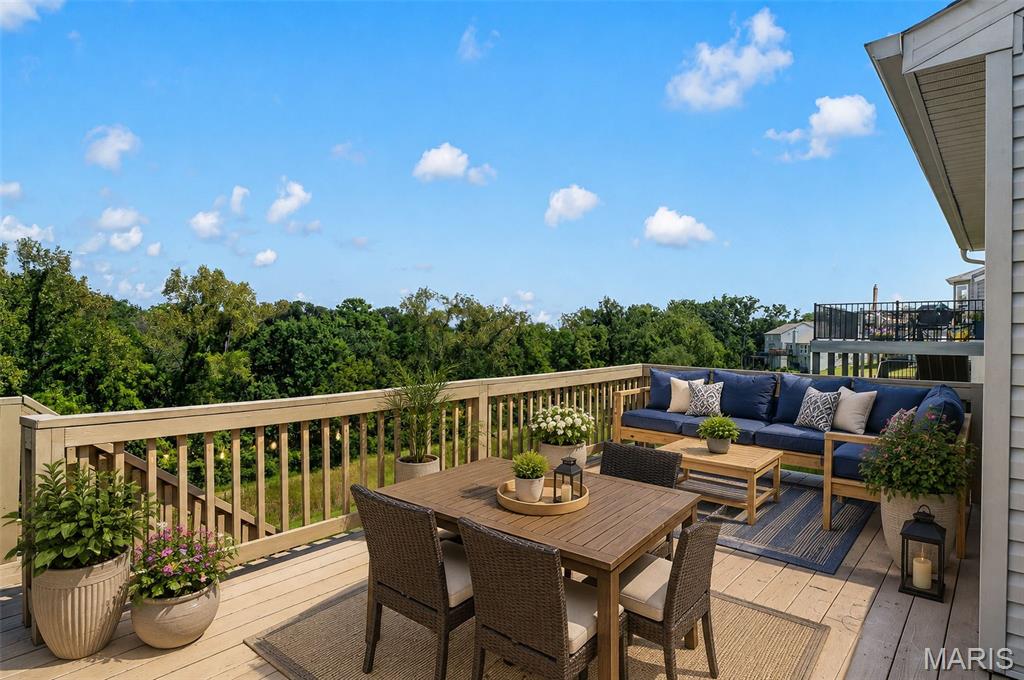 Photo of 149 Hartford Court, Fenton, MO 63026 (MLS # 26056695)