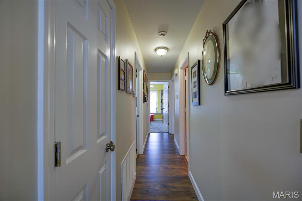 Treetop Condo One-M - Residential