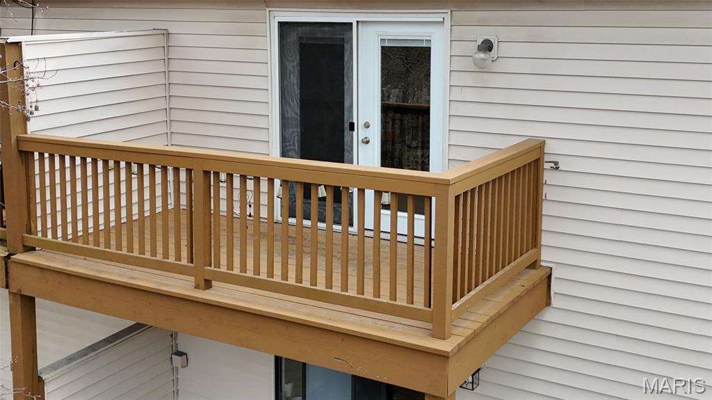 Treetop Condo One-M - Residential