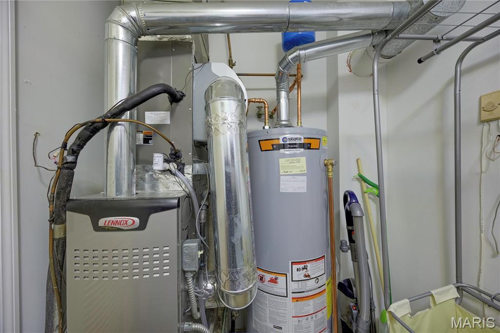 Treetop Condo One-M - Residential