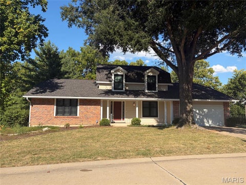 Photo of 1751 Canyon View Court, Chesterfield, MO 63017 (MLS # 26057088)